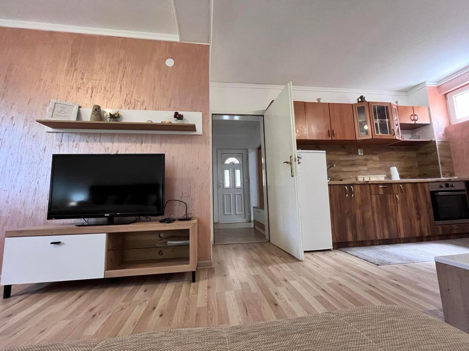 Photo from the Apartmani Nikolic accommodation listing; the individual Nikolić unit is not identified